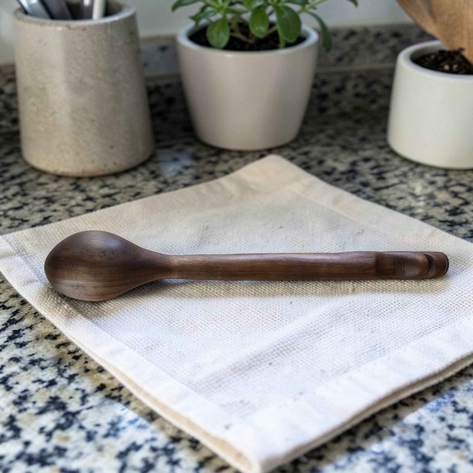 Taz-Zalza (Walnut)